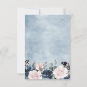 Dusty Blue Blush Pink Botanische Hochzeit mit flor RSVP Karte (Rückseite)