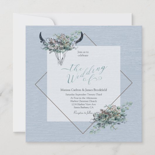 Dusty Blue Boho Rustikaler Kuhschädel mit Blume Einladung (Vorderseite)