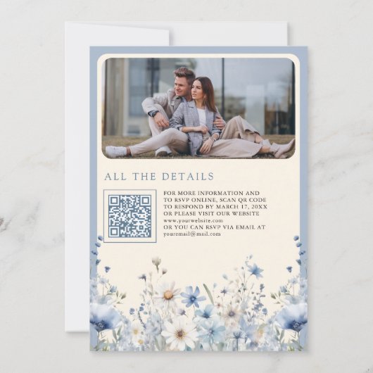 Dusty Blue Boho Wildblume Foto QR Code Wedding Einladung (Rückseite)