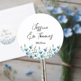 Dusty Blue Boho Wildblumen Couple's Names Wedding Runder Aufkleber