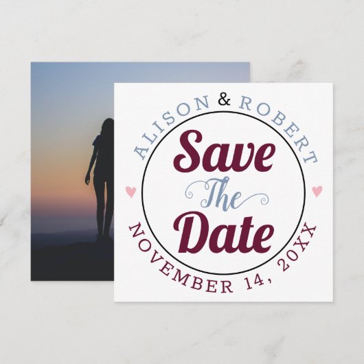 Dusty blue, bordeauxfarbenes typografisches Foto a Save The Date (Vorne/Hinten)