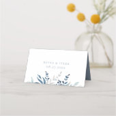 Dusty Blue Botanical Foliage Wedding Platzkarte (Rückseite)