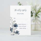 Dusty Blue Botanical Wedding RSVP Karte (Stehend Vorderseite)
