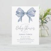 Dusty Blue Bow Boy Baby Shower Einladung (Stehend Vorderseite)