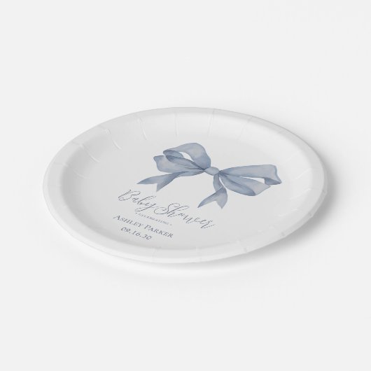 Dusty Blue Bow Boy Baby Shower Pappteller (Schrägansicht)