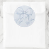 Dusty Blue Bow Elegant Runder Aufkleber (Tasche)