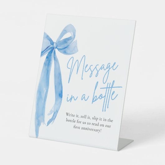 Dusty Blue Bow-Nachricht in einem Flaschensignatur Sockelschild (Vorderseite)