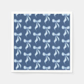 Dusty Blue Bow Pattern Bridal Shower Serviette (Vorderseite)