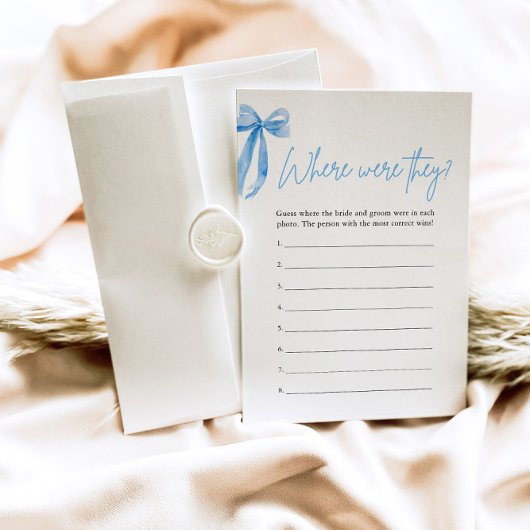 Dusty Blue Bow wo sie Brautparty Game waren Einladung