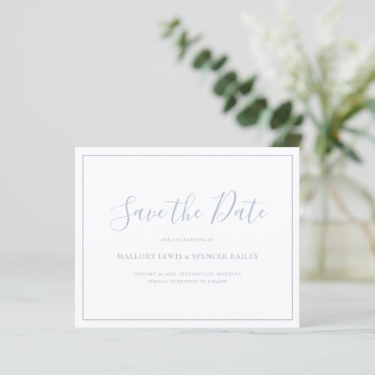 Dusty Blue Budget Wedding Save the Date (Stehend Vorderseite)