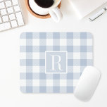 Dusty Blue Buffalo Karo Monogram Mousepad<br><div class="desc">Benutzerdefiniertes Monogramm-Mauspad mit personalisiertem Initial-On-Light-Dusty-Blue-Büffel-Karo-Muster.</div>