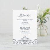 Dusty Blue Calligraphy Elegante Wedding Details Begleitkarte (Stehend Vorderseite)