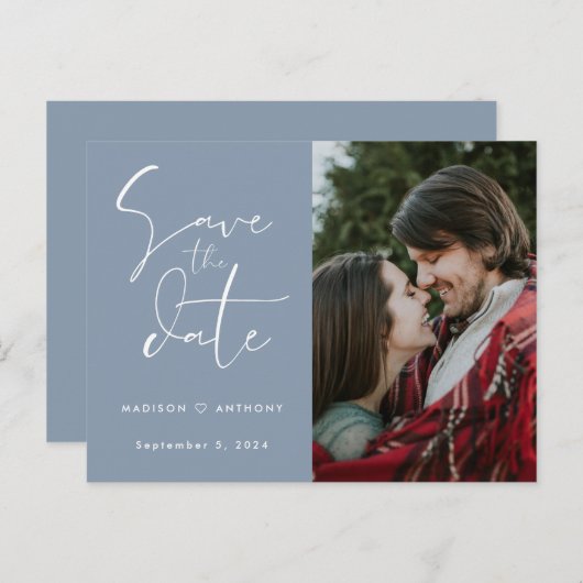 Dusty Blue Calligraphy Save the Date Wedding Foto Einladungspostkarte (Vorne/Hinten)