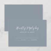 Dusty Blue Calligraphy Wedding RSVP Card Karte (Vorne/Hinten)