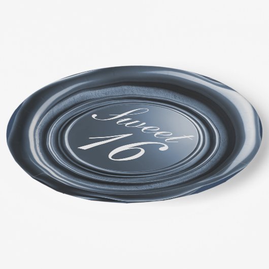 Dusty Blue Candle Wax Siegel Tropfen Sweet 16 Wedd Pappteller (Schrägansicht)