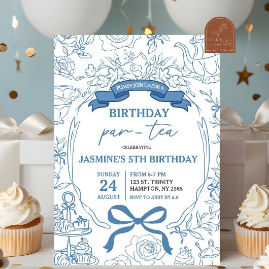 Dusty Blue Chinoiserie Geburtstag Par-Tee Einladung