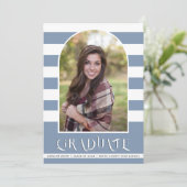 Dusty blue Class of 2023 arch Foto Abschluss Ankündigung (Stehend Vorderseite)