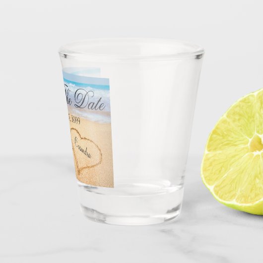 Dusty Blue Coastal Beach Hochzeit Save the Date Schnapsglas (Rechts)