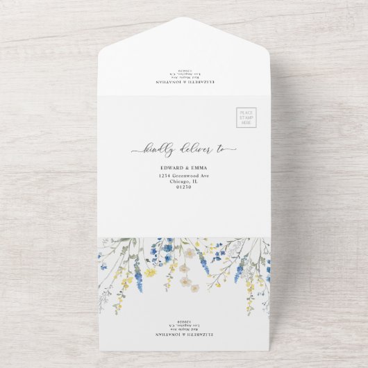 Dusty Blue Dainty Blume Hochzeitdetails QR UAWG All In One Einladung (Außenbereich)