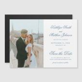 Dusty Blue Elegant Calligraphy Save the Date Magneteinladung (Vorne/Hinten)