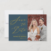 Dusty Blue Elegant Gold Script Moderne Hochzeit Save The Date (Vorderseite)