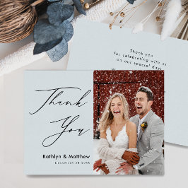 Dusty Blue Elegant Script Minimalistisch Wedding Dankeskarte