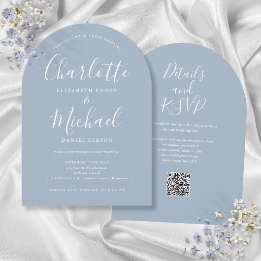 Dusty Blue Elegant Script QR Code Arch Wedding Einladung