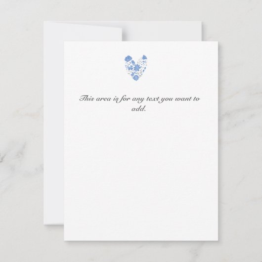 Dusty Blue Elegant White Gray Blumenherz Hochzeit Save The Date (Rückseite)