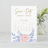 Dusty Blue Elegante Rosa Flora Rustikale Hochzeit Save The Date (Stehend Vorderseite)