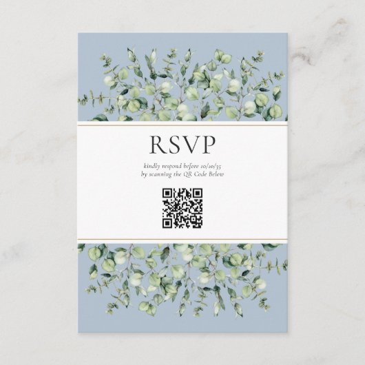 Dusty Blue Eucalyptus QR Code Wedding RSVP Begleitkarte (Vorderseite)