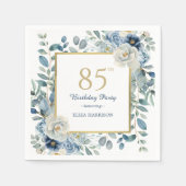 Dusty Blue Floral 85. Geburtstag Serviette (Vorderseite)
