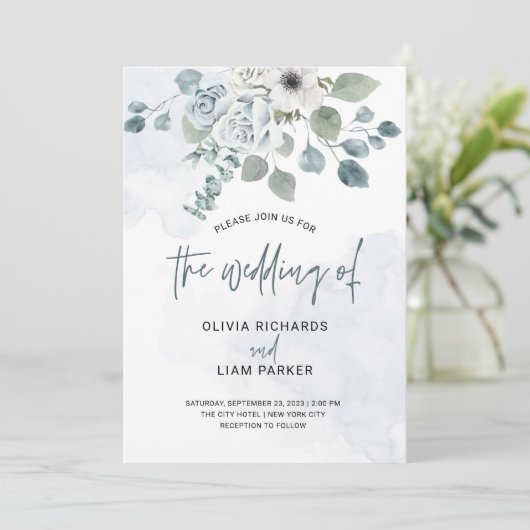 Dusty Blue Floral and Eucalyptus Wedding Einladung (Stehend Vorderseite)