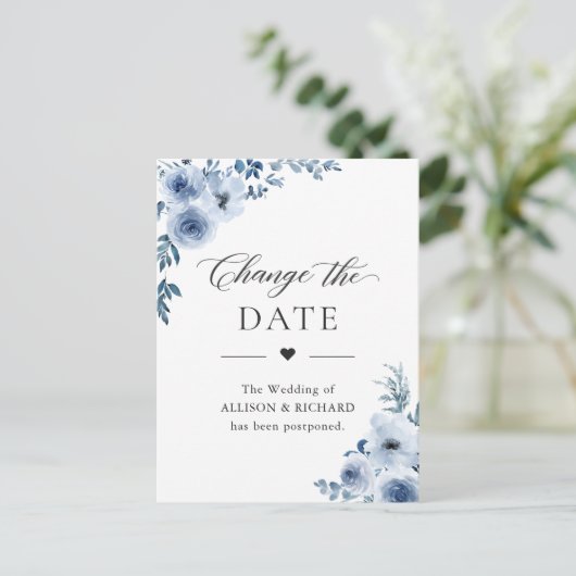 Dusty Blue Floral Ändern das Datum verschoben Postkarte (Stehend Vorderseite)