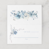Dusty Blue Floral Bloom Wedding Platzkarte (Außenseite Aufgefaltet)