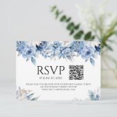 Dusty Blue Floral Blume Garden Wedding QR Code RSVP Karte (Stehend Vorderseite)