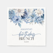 Dusty Blue Floral Blume Geburtstag Brunch Party Serviette (Vorderseite)