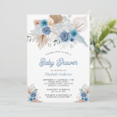 Dusty Blue Floral Boho Pampas Foto Babydusche Einladung (Stehend Vorderseite)