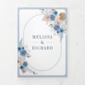 Dusty Blue Floral Boho Pampas QR Code Wedding Dreifach Gefaltete Einladung (Cover)