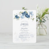 Dusty Blue Floral Botanical Brautparty Einladung (Stehend Vorderseite)