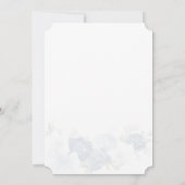 Dusty Blue Floral Botanical Script Wedding Einladung (Rückseite)