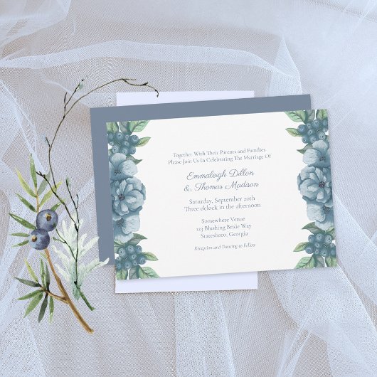 Dusty Blue Floral Botanical Wedding Einladung