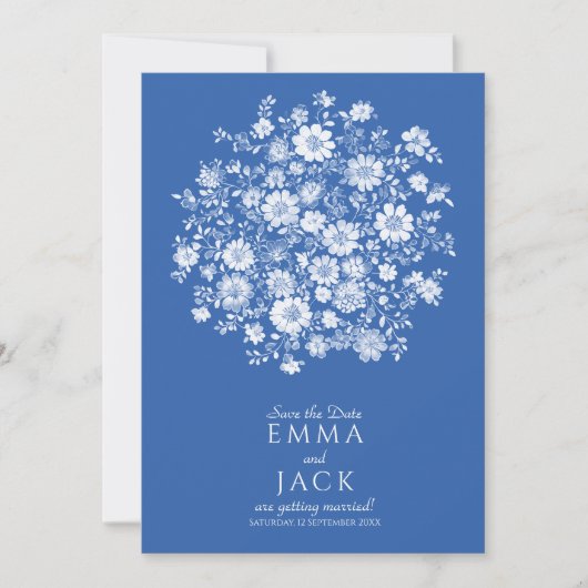 Dusty Blue Floral Bouquet Save the Date Card (Vorderseite)