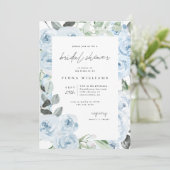 Dusty Blue Floral Brautparty Einladung (Stehend Vorderseite)