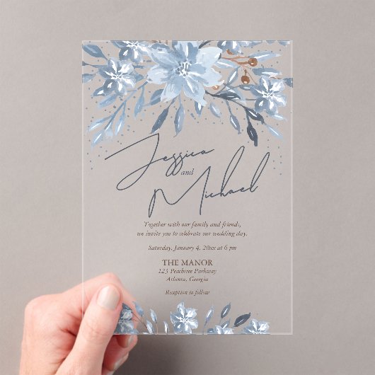 Dusty Blue Floral Chic Script Winter Theme Wedding Acryleinladungen (Insitu (Handheld))