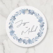Dusty Blue Floral Chic Script Winter Theme Wedding Geschenkanhänger (Vorderseite)