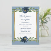 Dusty Blue Floral Elegant Floral Gold Hochzeit Einladung (Stehend Vorderseite)