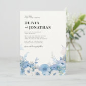 Dusty Blue Floral Elegante Wedding Einladung (Stehend Vorderseite)
