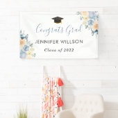 Dusty Blue Floral Glückwunschs Grad Graduation Par Banner (Insitu)