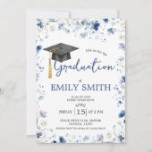 Dusty Blue Floral Graduation Party Invite Einladung (Vorderseite)