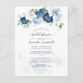 Dusty Blue Floral Greenerity Foliage Brautparty Einladungspostkarte (Vorderseite)